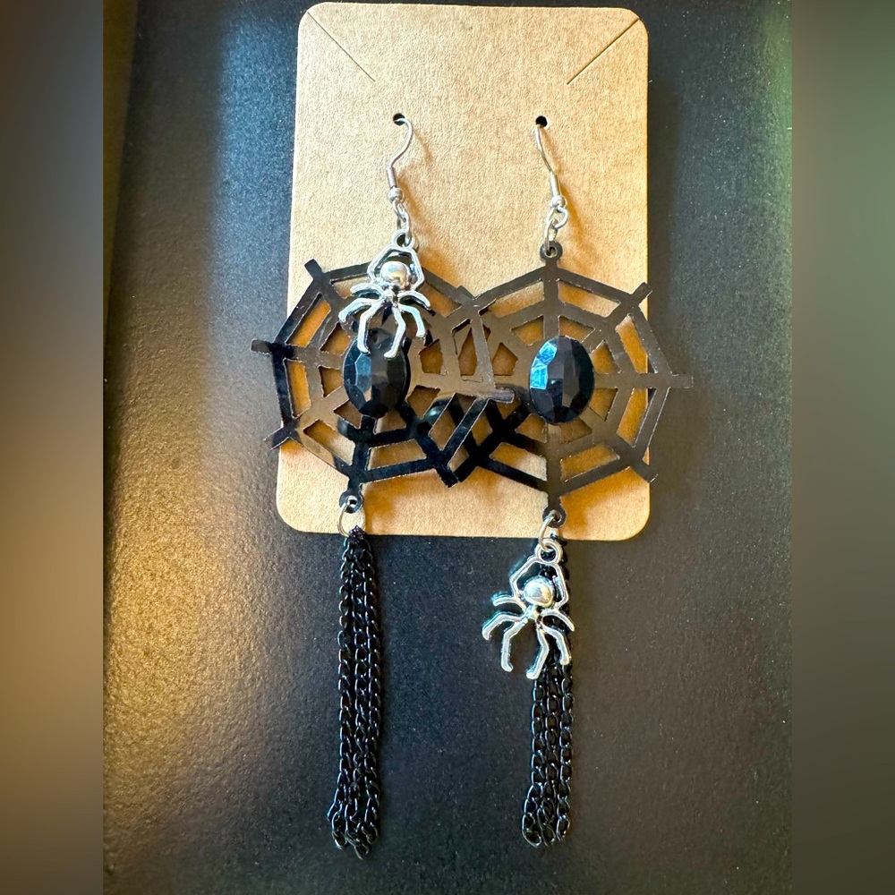 One of a Kind Gothic Acrylic Spiderweb & Spider Earrings 🧁